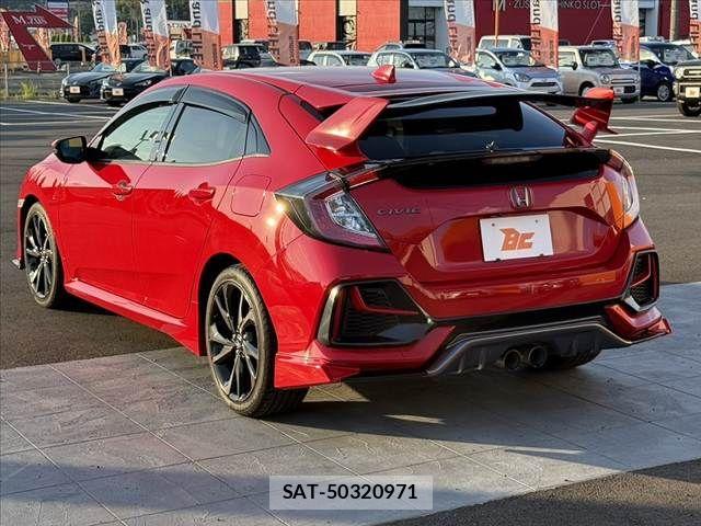 Honda CIVIC 2018-09 8561441-14