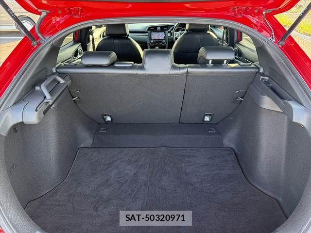 Honda CIVIC 2018-09 8561441-19