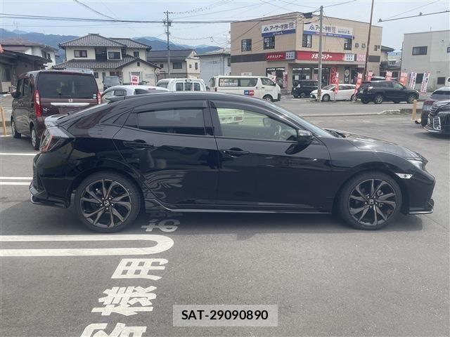 Honda CIVIC 2019-07 8561440-11