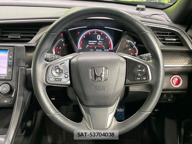 Honda CIVIC 2018-01 8626170-10