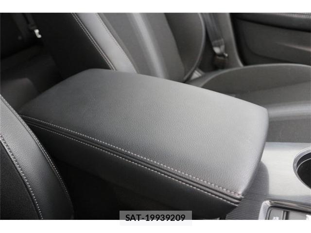 Honda CIVIC 2021-09 8626167-24