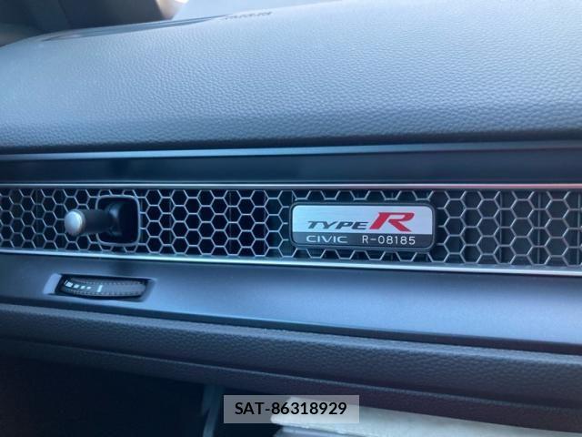 Honda CIVIC 2023-03 8665947-27