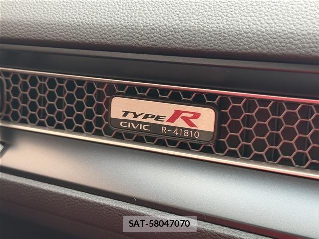 Honda CIVIC 2025-02 8658422-11