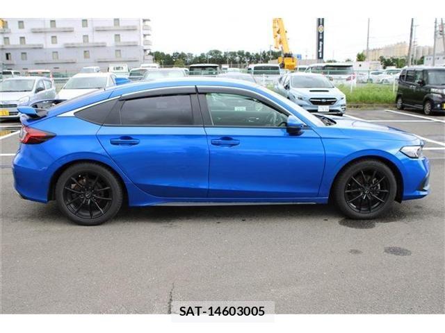 Honda CIVIC 2021-12 8665951-9