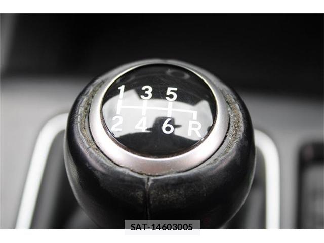 Honda CIVIC 2021-12 8665951-6