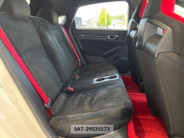 Honda CIVIC 2026-04 8665946-9