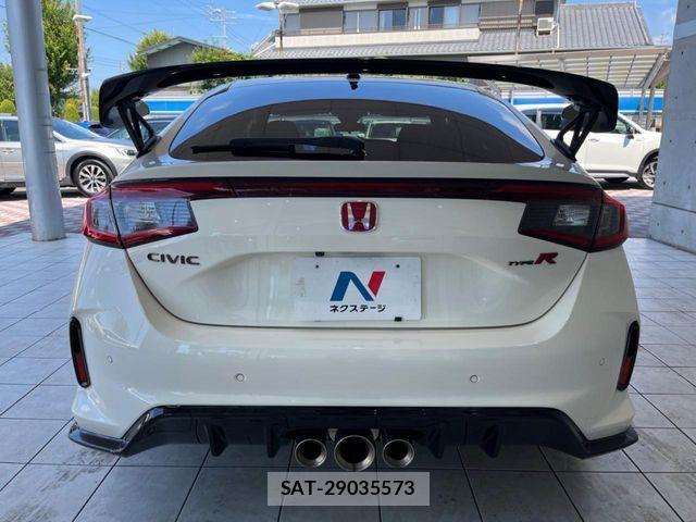 Honda CIVIC 2026-04 8665946-15
