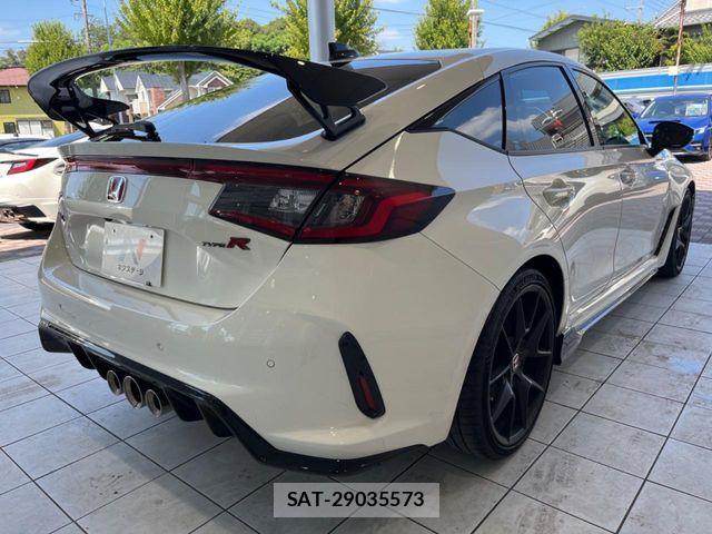Honda CIVIC 2026-04 8665946-17