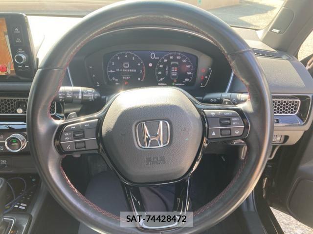Honda CIVIC 2021-08 8658427-13