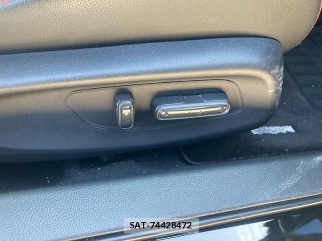 Honda CIVIC 2021-08 8658427-23