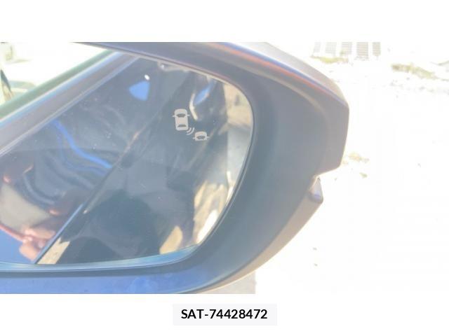 Honda CIVIC 2021-08 8658427-26