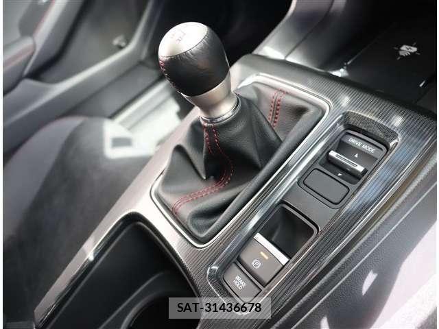 Honda CIVIC 2025-06 8658423-12