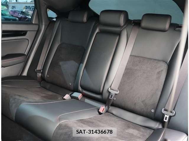 Honda CIVIC 2025-06 8658423-24