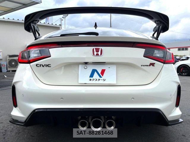 Honda CIVIC 2025-06 8658420-12