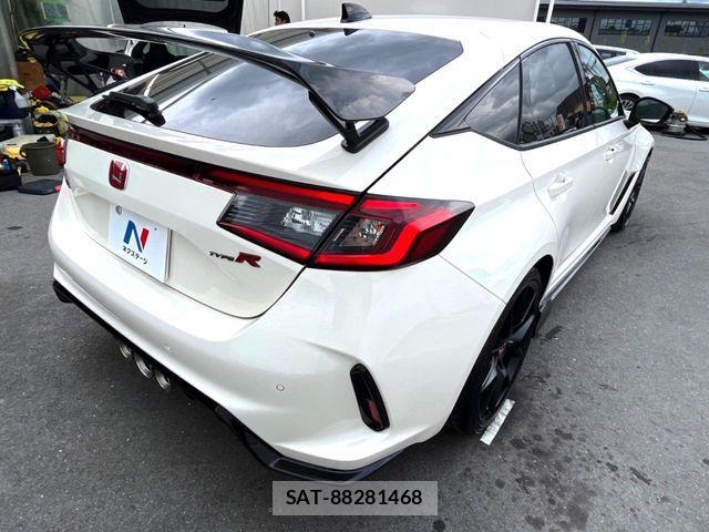 Honda CIVIC 2025-06 8658420-16