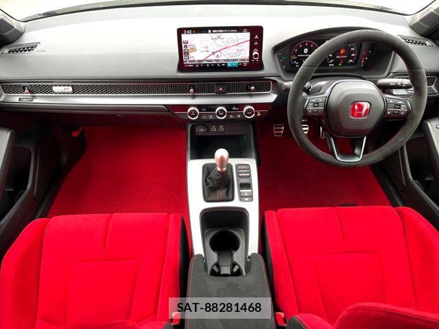 Honda CIVIC 2025-06 8658420-1