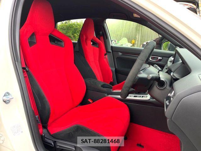 Honda CIVIC 2025-06 8658420-8