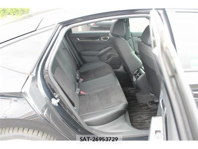 Honda CIVIC 2025-04 8685300-29