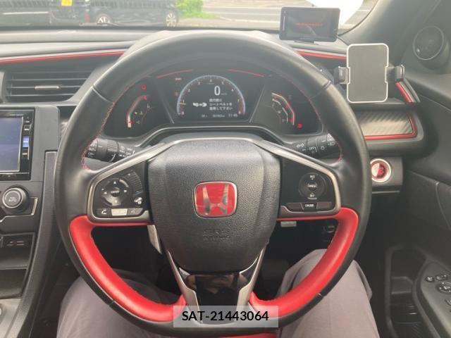 Honda CIVIC 2017-11 8685298-16
