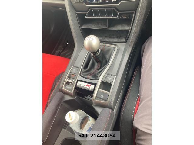 Honda CIVIC 2017-11 8685298-21