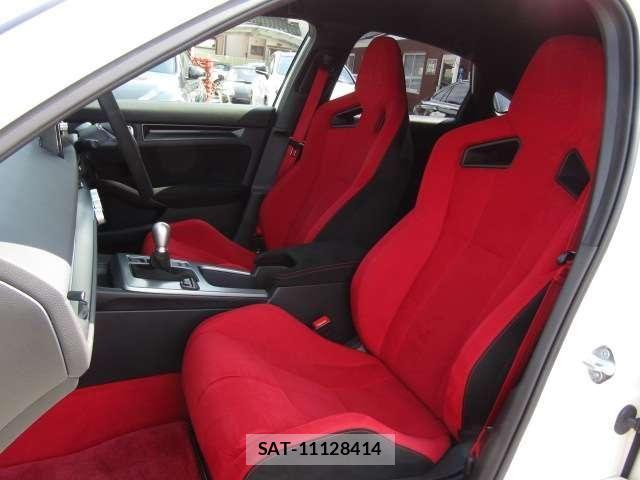 Honda CIVIC 2024-09 8685297-10