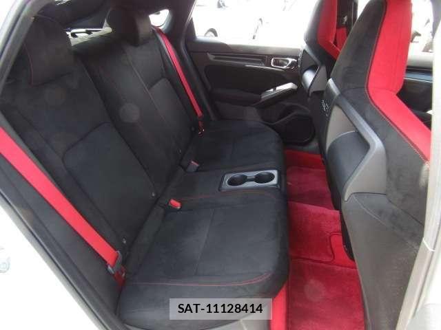 Honda CIVIC 2024-09 8685297-11
