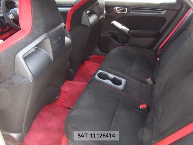 Honda CIVIC 2024-09 8685297-12