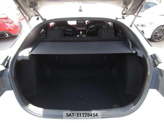 Honda CIVIC 2024-09 8685297-13