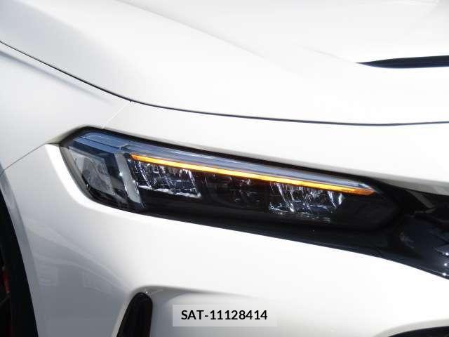 Honda CIVIC 2024-09 8685297-21