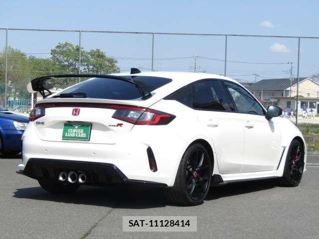 Honda CIVIC 2024-09 8685297-27
