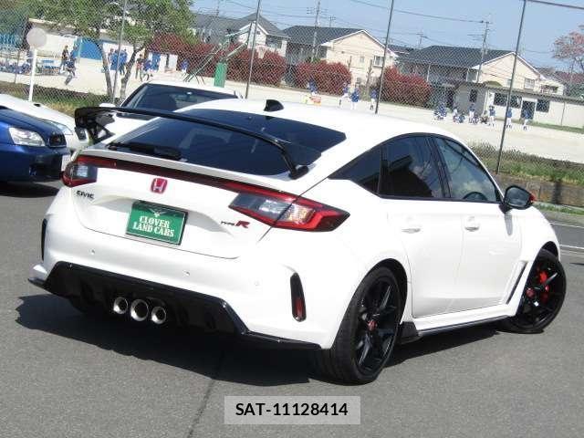 Honda CIVIC 2024-09 8685297-28
