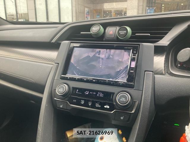 Honda CIVIC 2018-02 8741198-19
