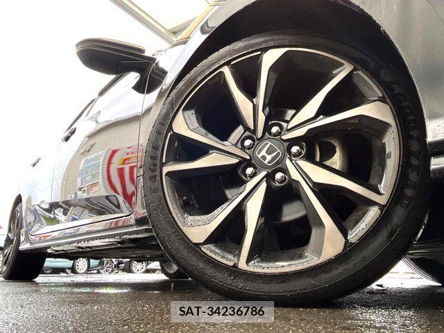 Honda CIVIC 2019-09 8779754-13