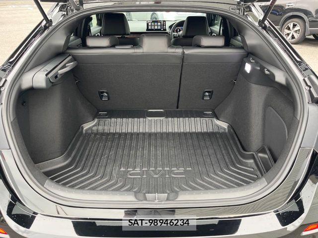 Honda CIVIC 2025-06 8779753-13