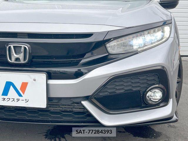 Honda CIVIC 2018-07 8795509-12