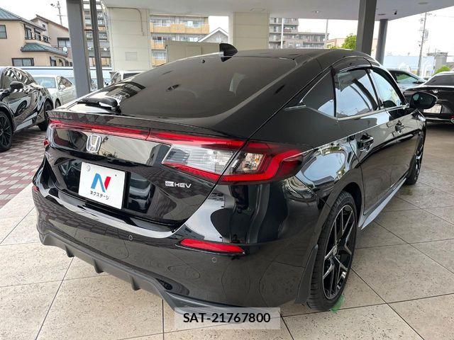 Honda CIVIC 2024-05 8795501-17