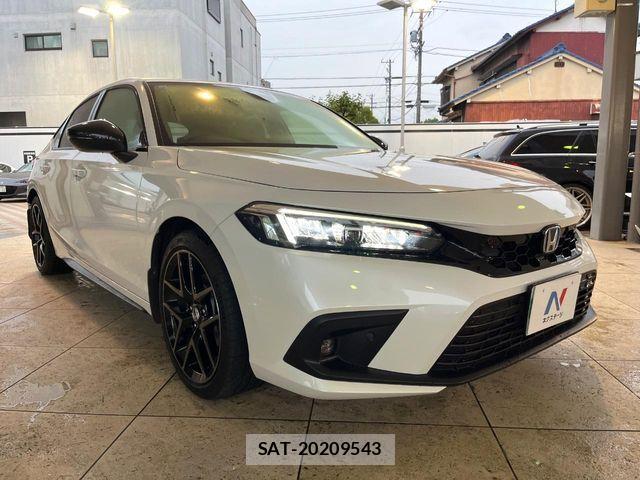 Honda CIVIC 2023-10 8795502-16