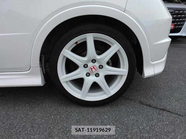 Honda CIVIC 2011-08 8795508-27