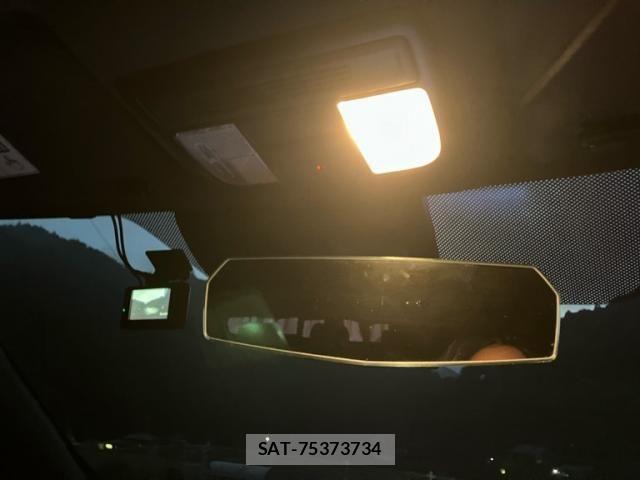 Honda CIVIC 2017-12 8828235-24