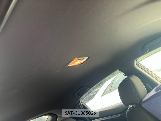 Honda CIVIC 2018-02 8828232-17