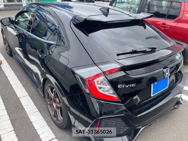 Honda CIVIC 2018-02 8828232-3