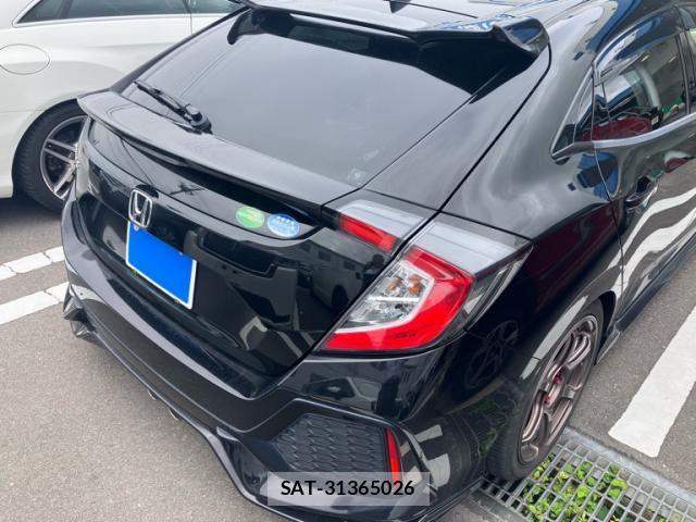 Honda CIVIC 2018-02 8828232-4
