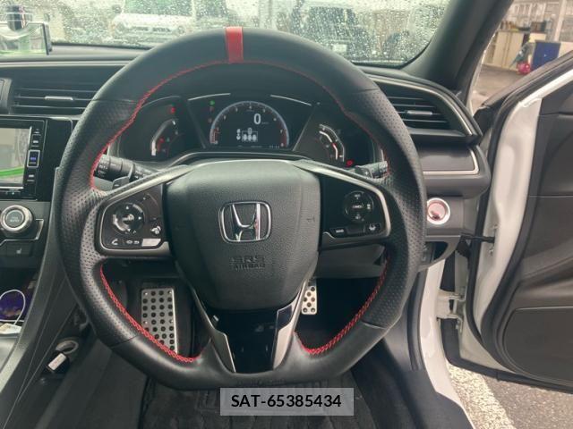 Honda CIVIC 2021-03 8828233-17