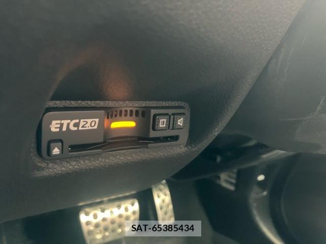 Honda CIVIC 2021-03 8828233-21