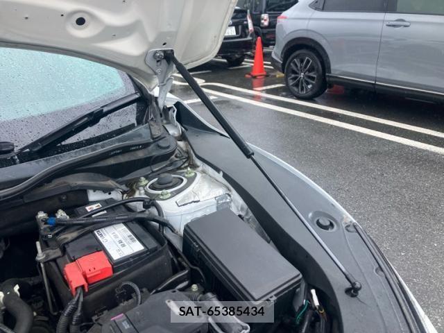 Honda CIVIC 2021-03 8828233-24