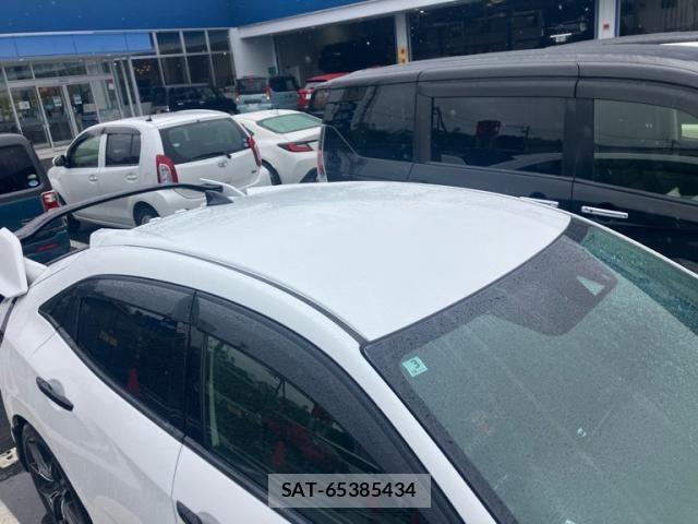 Honda CIVIC 2021-03 8828233-3