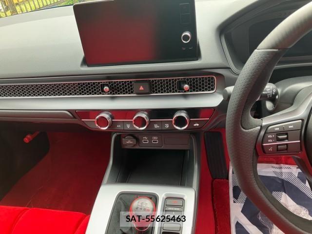 Honda CIVIC 2025-11 8848473-20