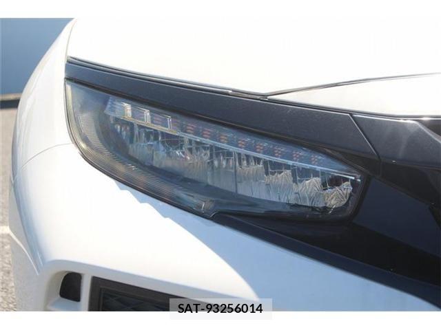 Honda CIVIC 2018-07 8848474-13