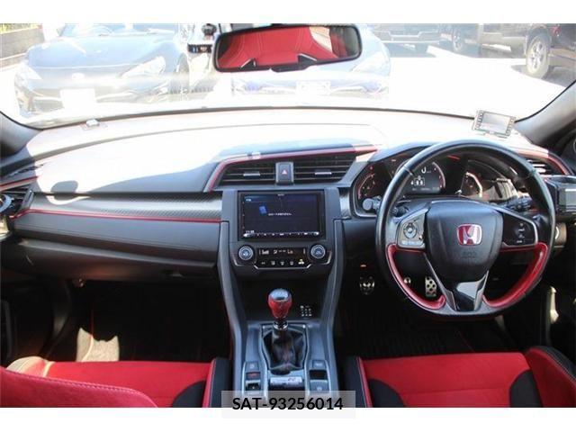 Honda CIVIC 2018-07 8848474-20