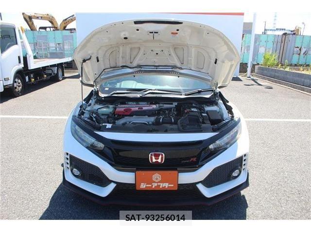 Honda CIVIC 2018-07 8848474-24
